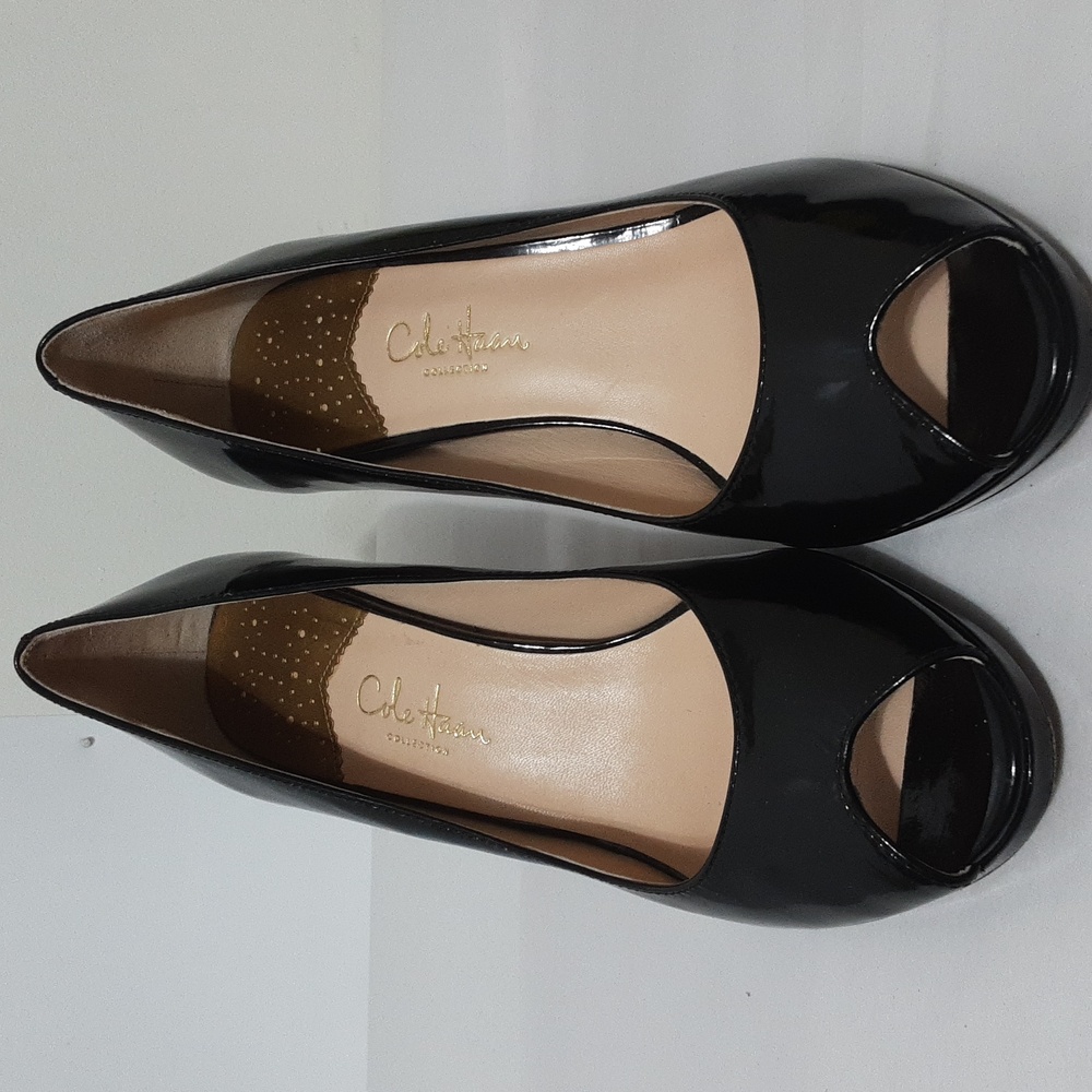 Cole Haanā Nike Air Carma Women 9AA Leather Pump